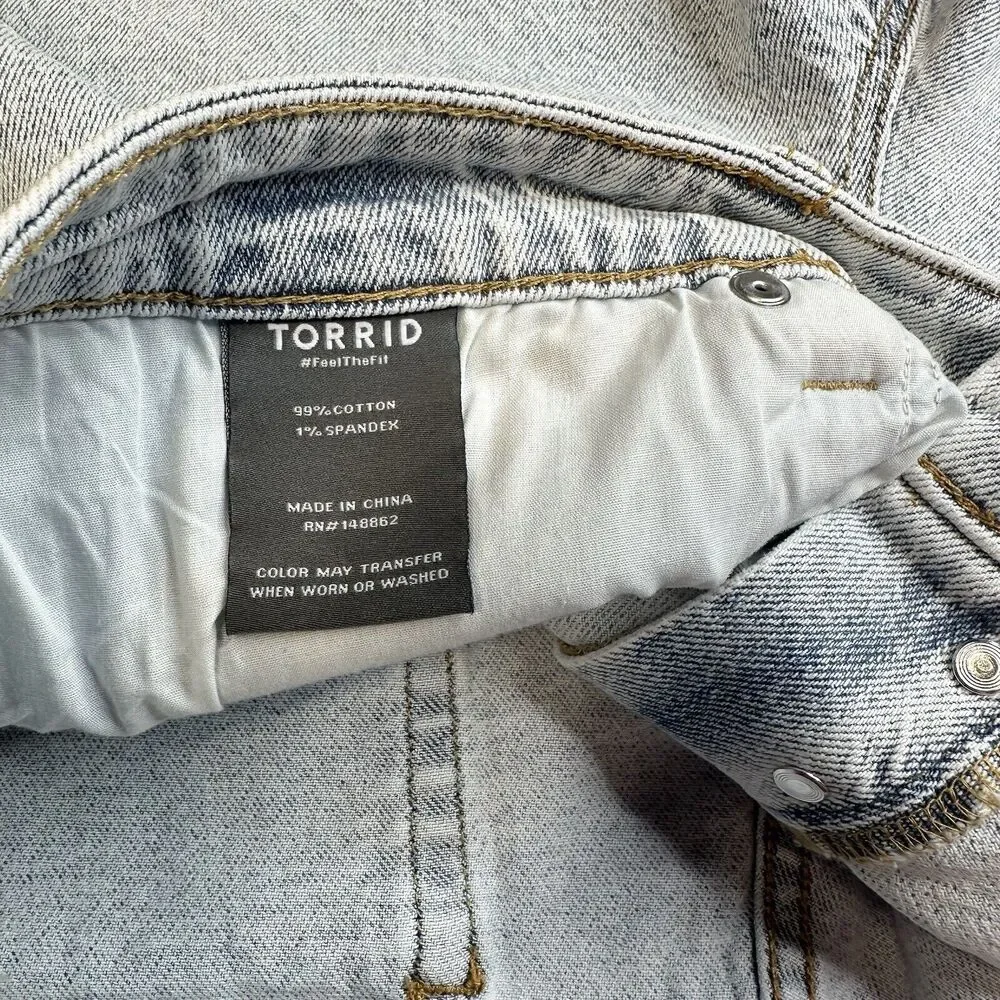 Torrid Shorts 20 Bermuda Relaxed Midrise Wild West Blue Denim Button Fly NEW